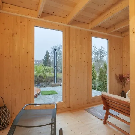 Ferienhaus מלון פרוידנשטאדט