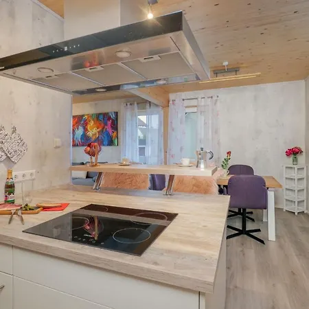 Ferienhaus * פרוידנשטאדט